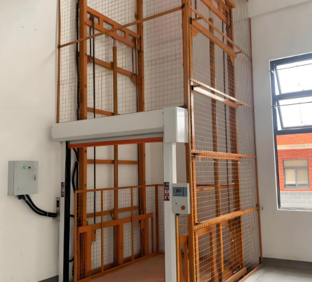 塔河升降货梯是特种设备码